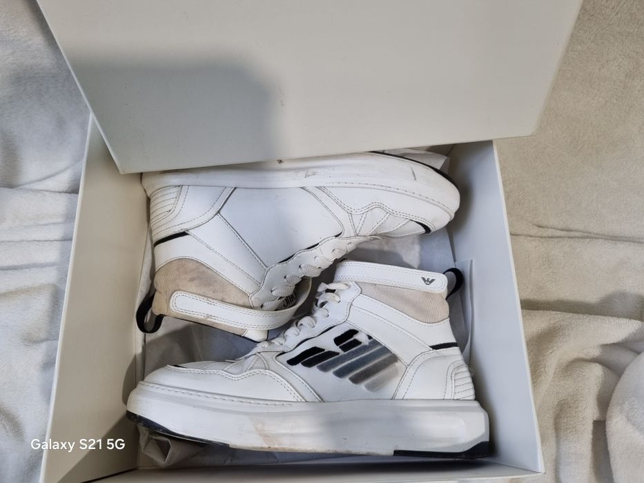 Emporio Armani - sneakersy skórzane. Rozmiar 41. Model unisex