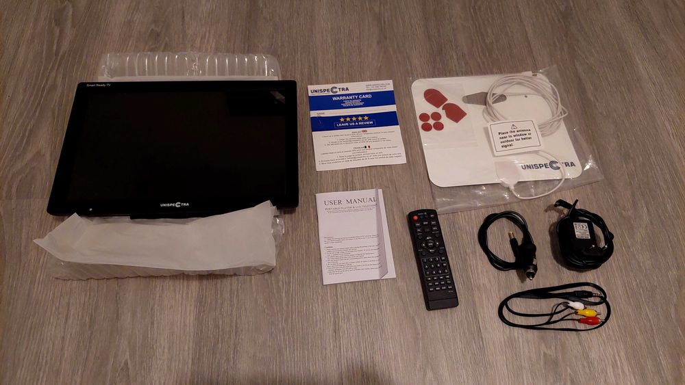 Smart TV 12 V/240 V Unispectra 14"