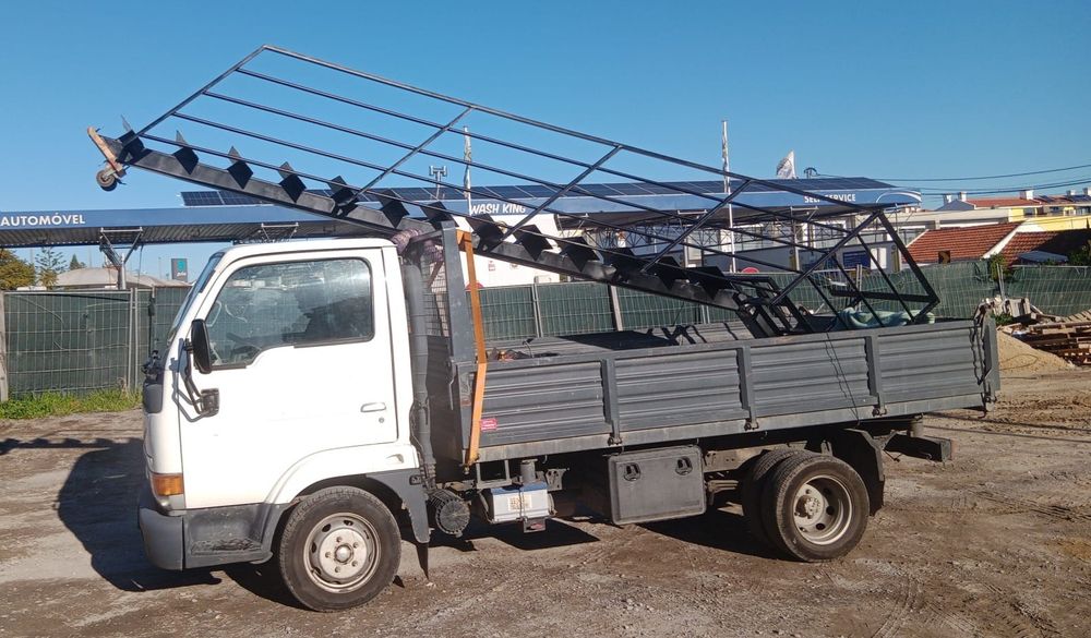 CARRINHAS e CONTENTORES p/ recolha de todo o tipo de resíduos de obras