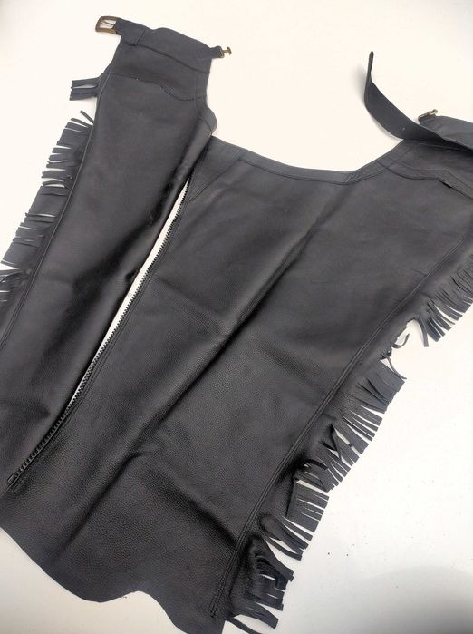 Czapsy westernowe – nowe, skóra licowa, czarne S