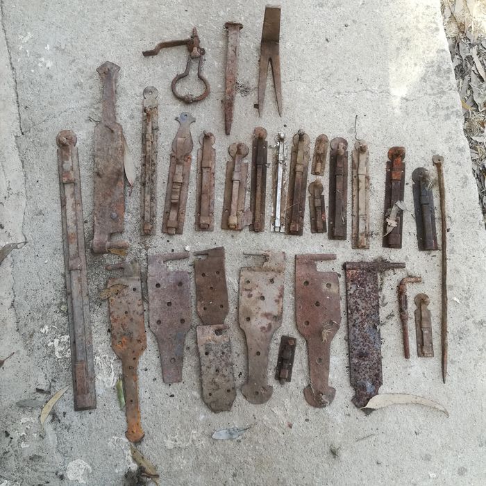 Ferragens antigas 30 peças