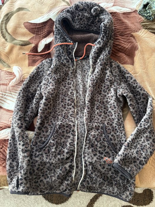 Батнік на замку з капішоном