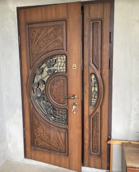 Продаж 2 пов.будинку зділянкою на 25 соток