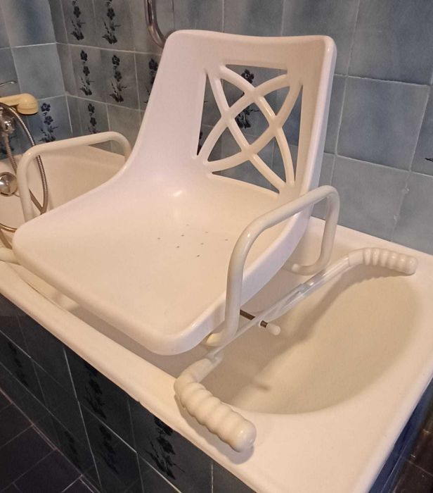 Cadeira de banho rotativa