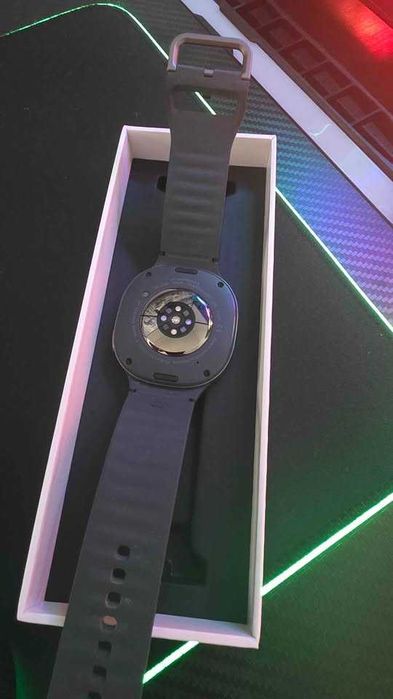 Samsung Galaxy Watch8 (Bluetooth, 44 mm)
