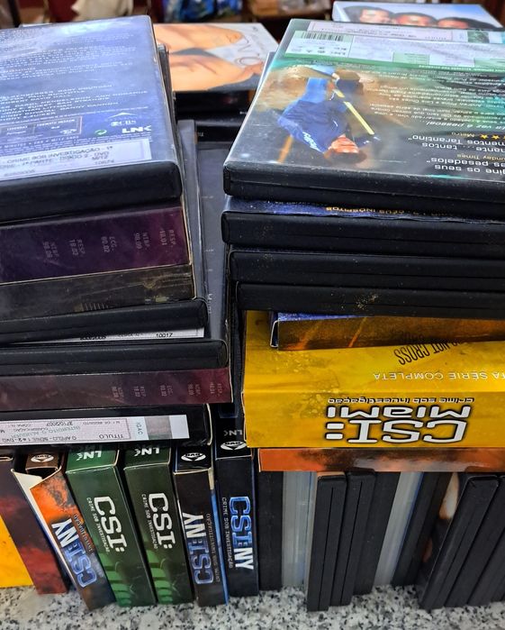 Vendo DVDS filmes e séries