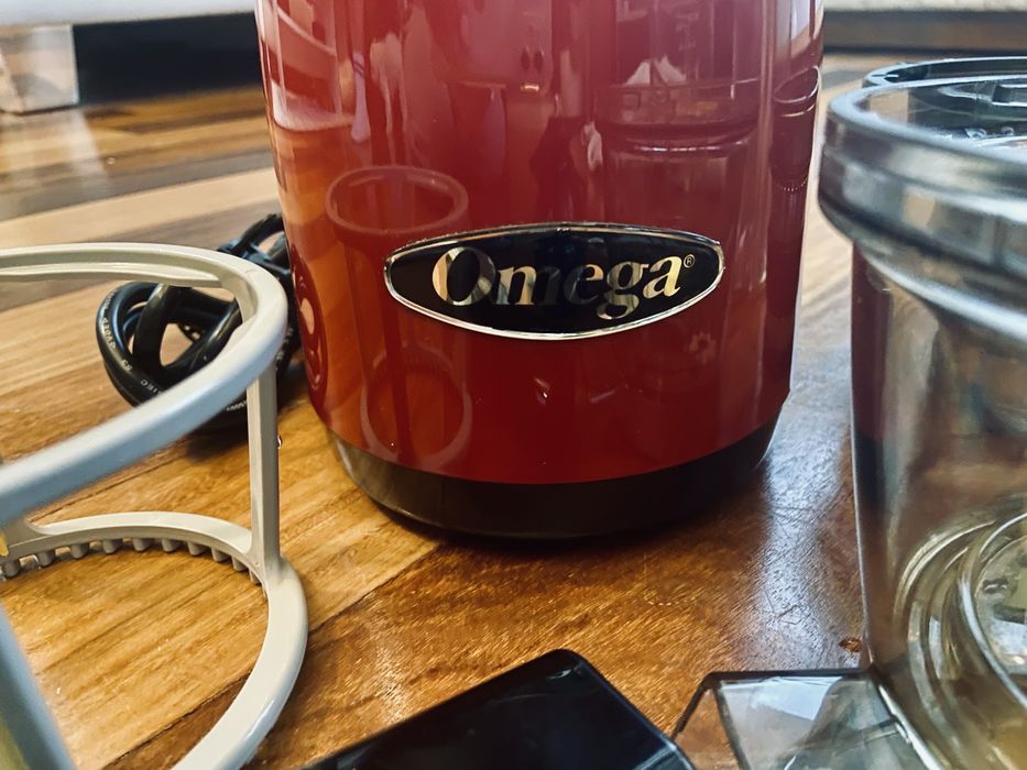 Wyciskarka wolnoobrotowa Omega VRT352FR - stan ideslny