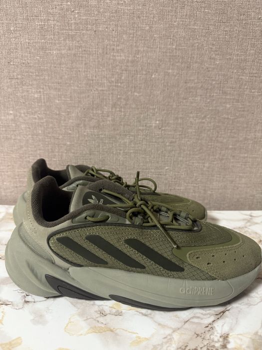 Кросівки Adidas Ozelia оливкові