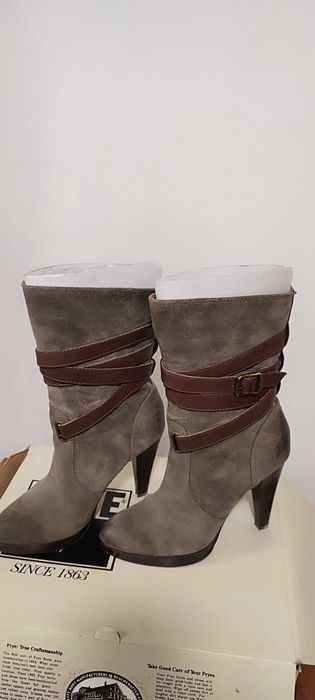 Botas Frye em pele