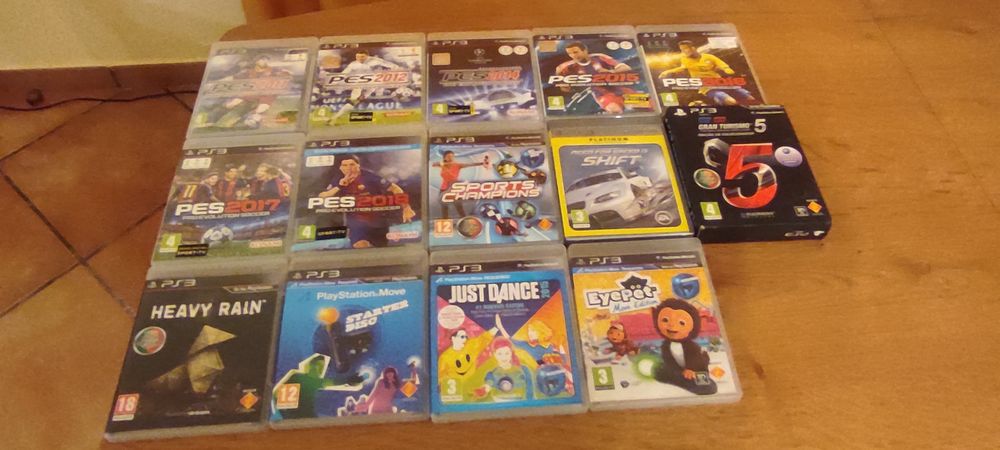 PS3 + Comando (2) + Comando MOVE(1) + Câmara (1)+ Jogos (13)