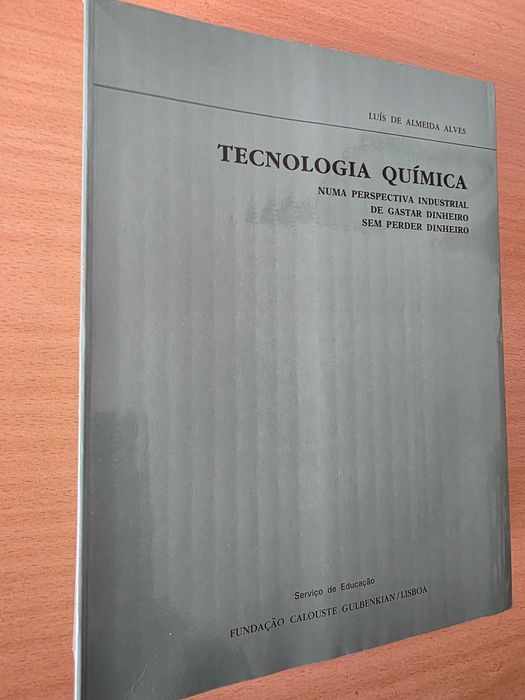 Livro "Tecnologia Química" de Luís de Almeida Alves