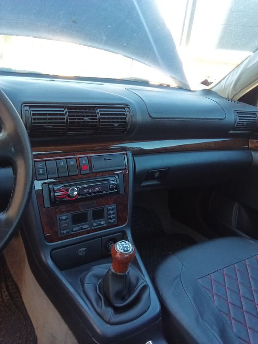 Audi A4  1.6 Gasolina