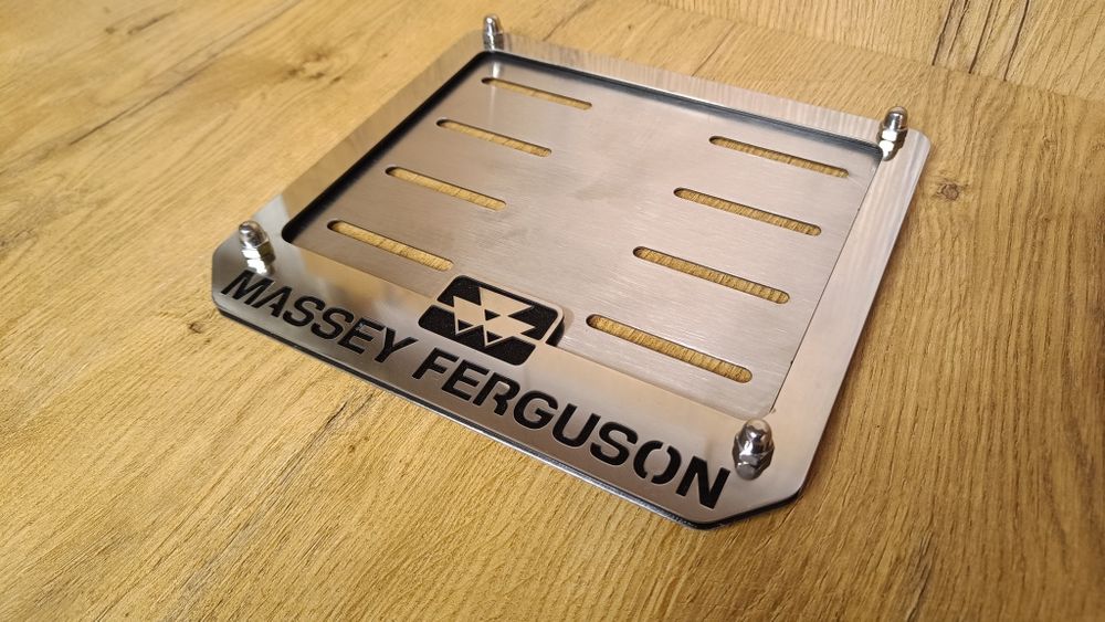 Ramka tablicy rejestracyjnej Massey Ferguson stal nierdzewna polerowan