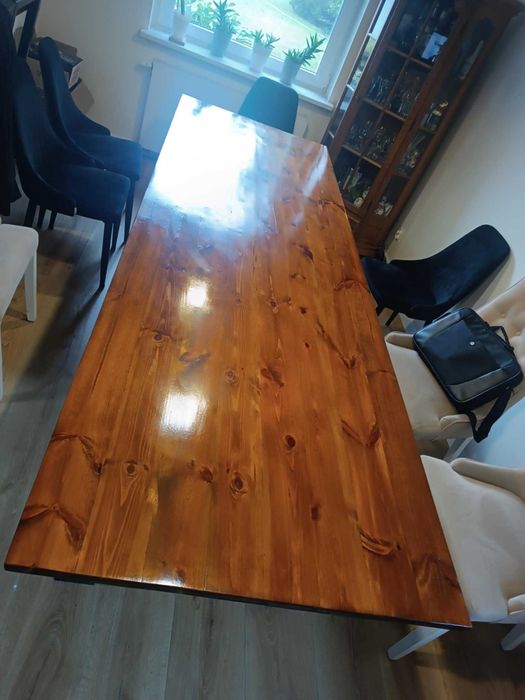 Przepiękny stół w stylu loftowym