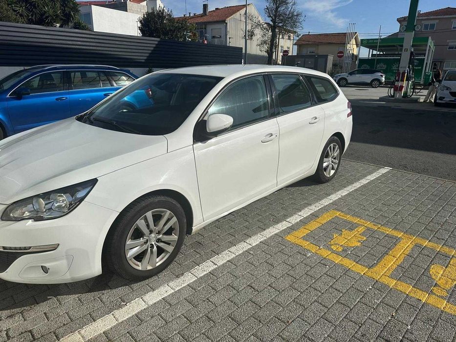 Peugeot 308 SW BlueHDi 100 Stop & Start Nível 1 Business-Line