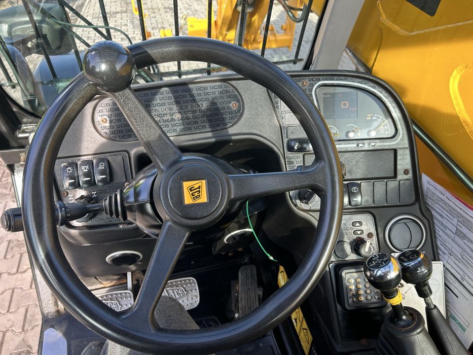 Телескопічний навантажувач JCB 535-95