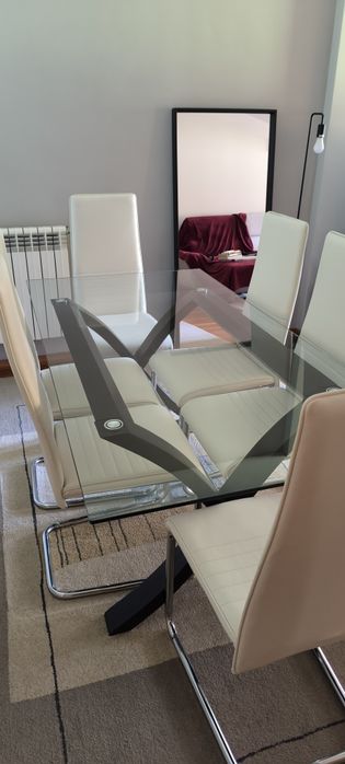 Mesa de estar e 6 cadeiras