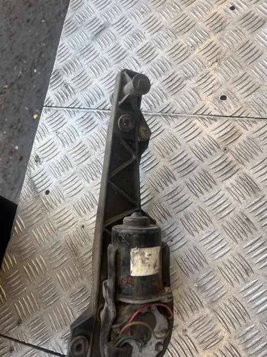 Трапеция дворников моторчик jeep granf cherokee 1998 г джип гранд черо