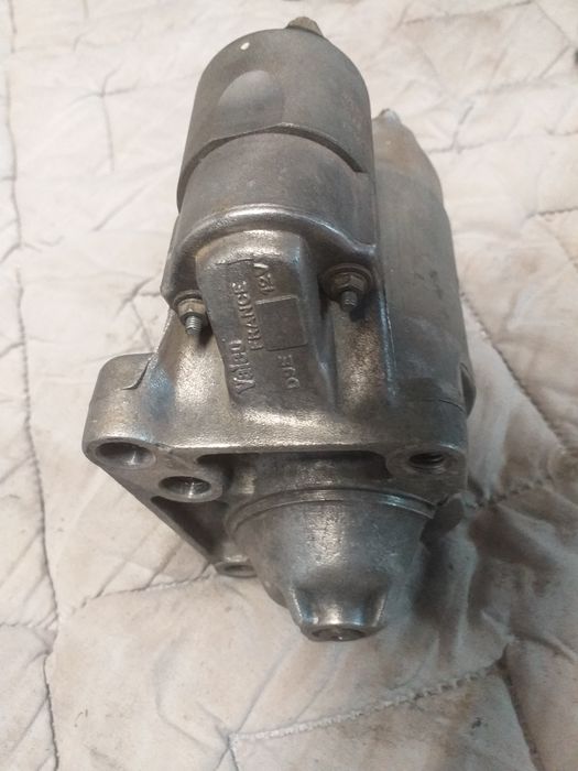 Vendo motor de arranque valeo a funcionar bem para . Renault