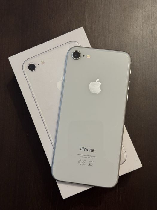 Продам iphone 8 64gb