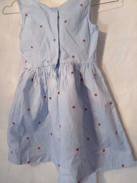 Продаю платье для девочки