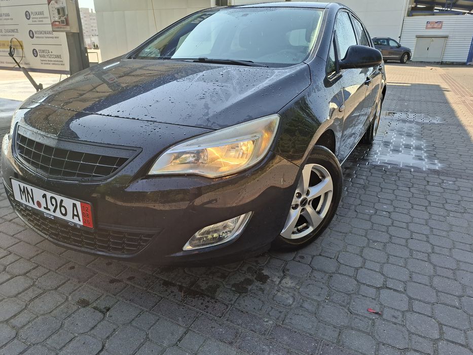 Opel Astra 1.4 2011,mały przebieg, irmischer