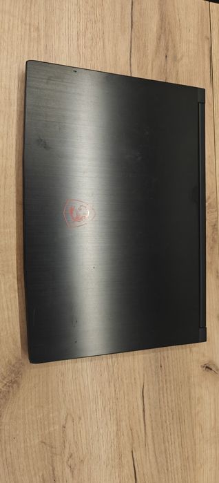 MSI gf65 THIN 10 UE i7