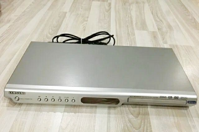 Samsung MP4 DVD плеер XviD pro