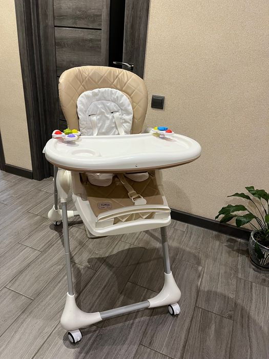 Стільчик для годування Carrello toffee