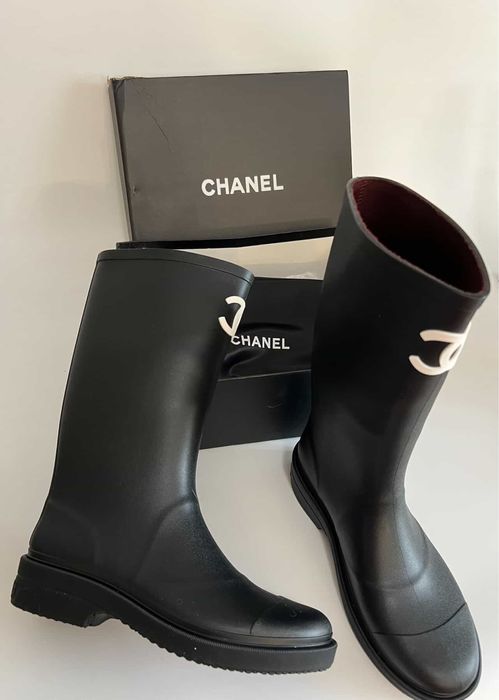 Резинові чоботи від Chanel