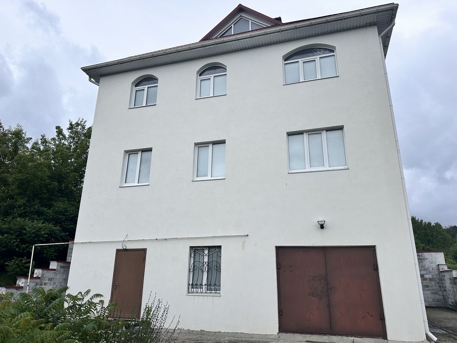 Продажа здания в пригороде