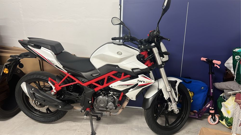 Benelli  Bn 125