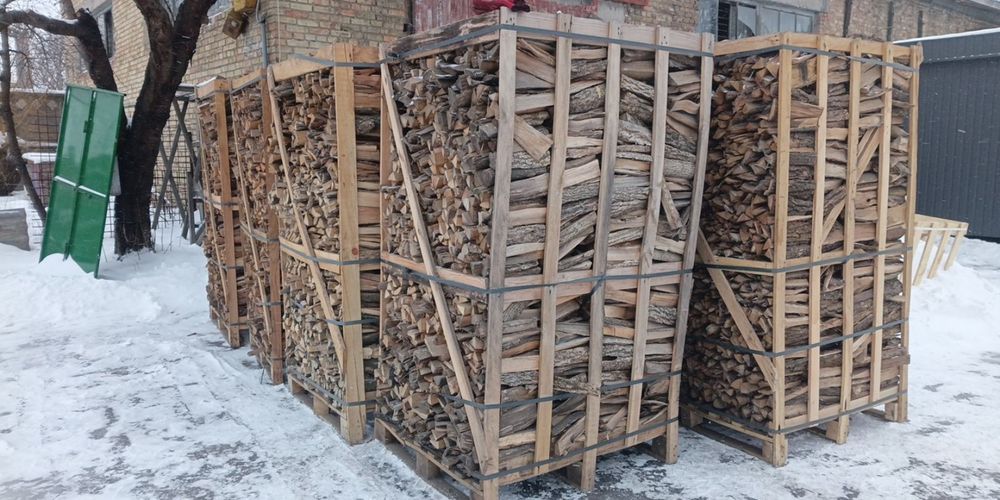 Сухі дрова в пічку мікс дуб, граб, ясен 2,3 складометра