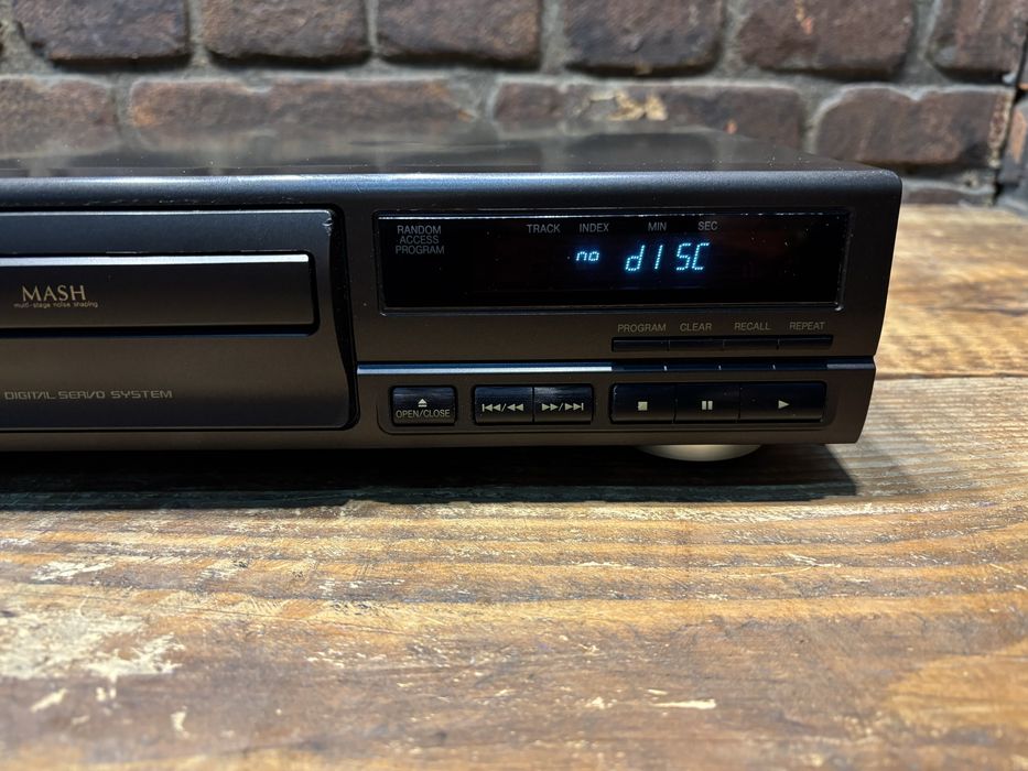 Odtwarzacz CD Technics SL PG 380 A