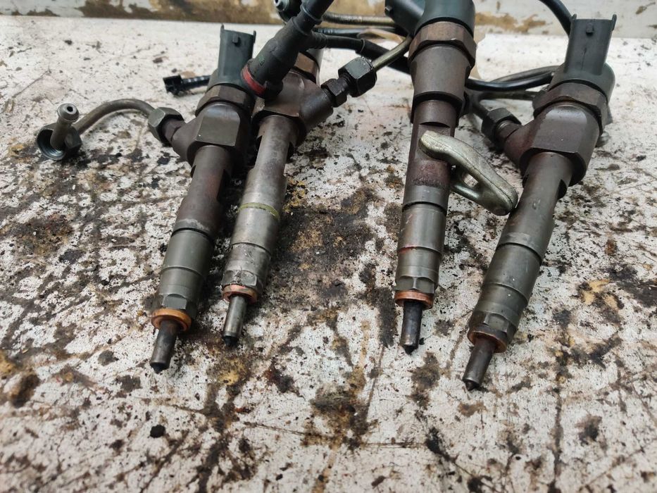 Renault Laguna II Scenic II Megane II 1.9 DCI Wtryskiwacze Wtryski