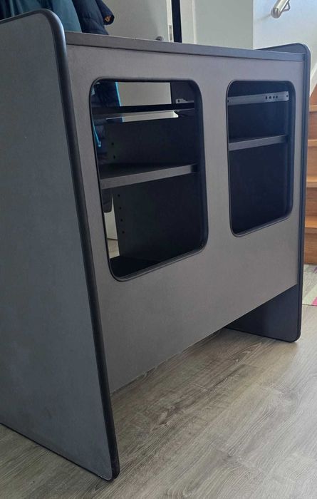 Secretária muito prática!