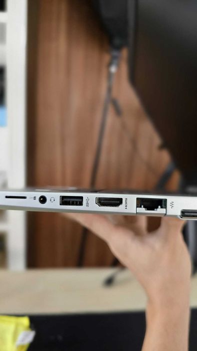 Computador Portátil HP EliteBook 830 G5 [Garantia] i5 + 8GB RAM + SSD NVMe + W11 Pro [Grau A / Como novo]