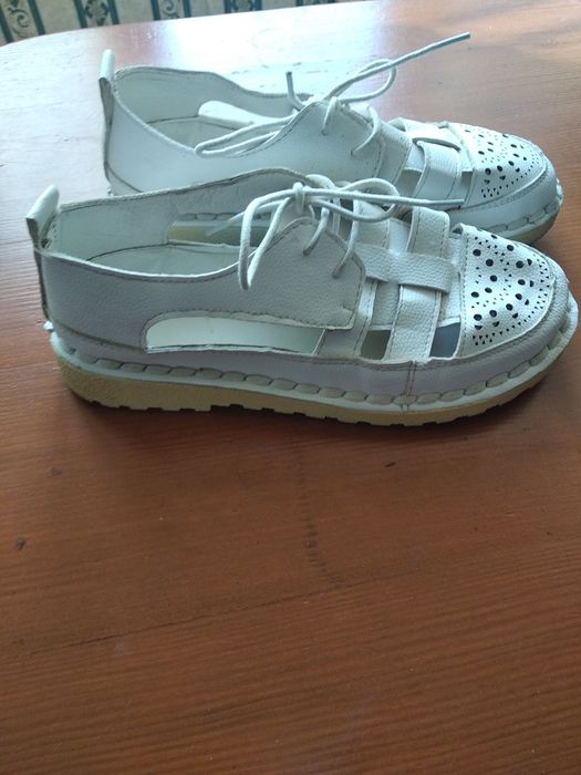 Сандалии босоножки новые 38 размер