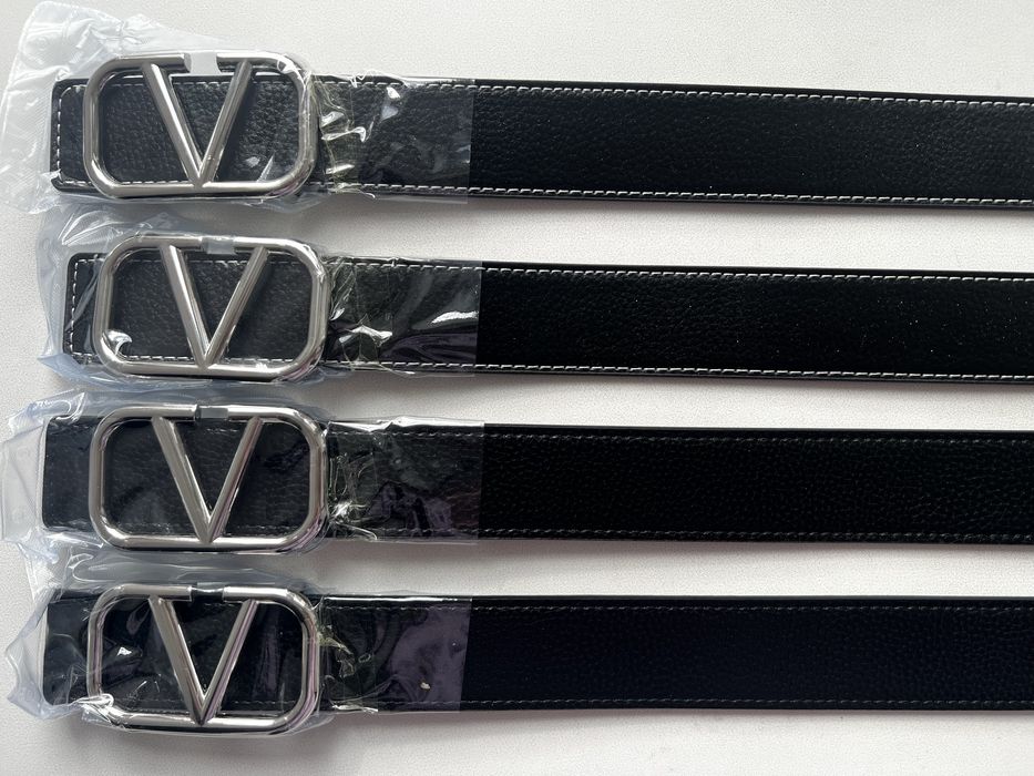 Шкіряний ремінь Валентино