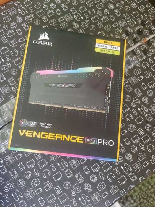 Corsair Vengeance RGB Pro 32GB (2x16GB) DDR4-3600MHz