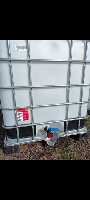 Zbiornik Mauzer 1000 l + wylewka