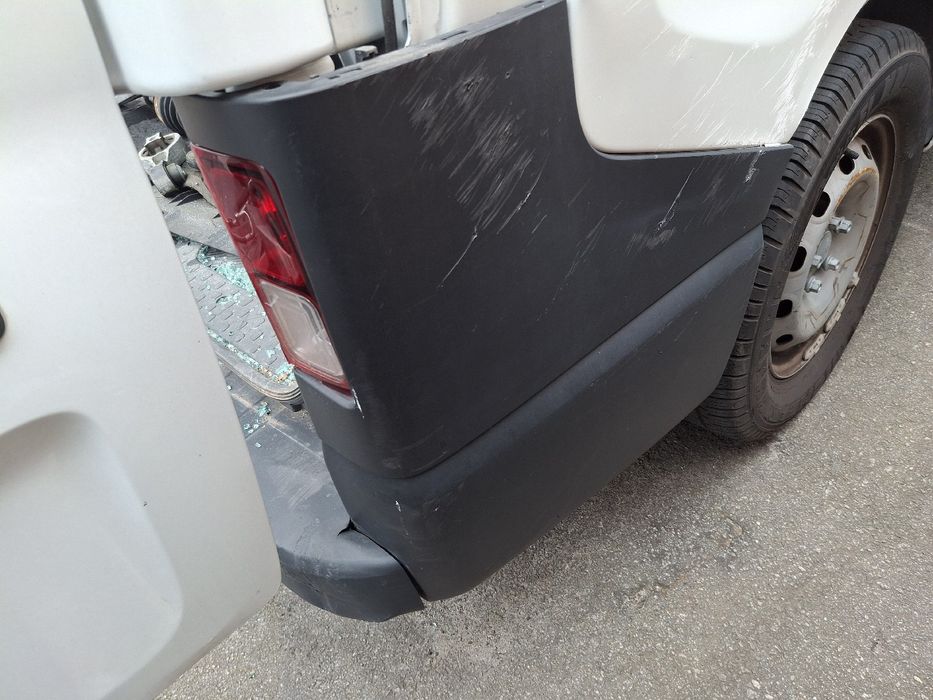 Pára-choques trás OPEL Vivaro B Combi (X82)