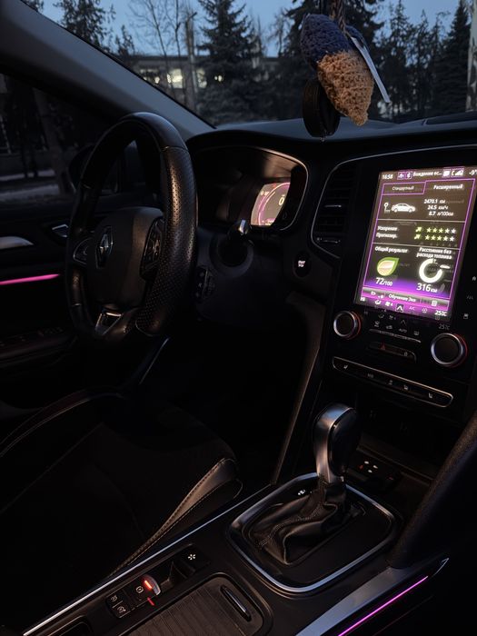 Продам Renault Megane 4 в багатій комплектації Intense