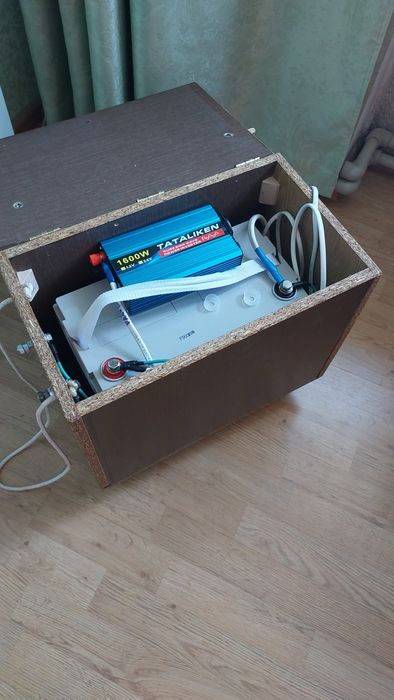 Продам комплект резервного питания.