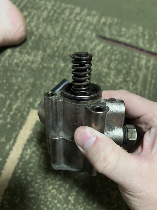 ТНВД Пасат б-6 2.0 FSI