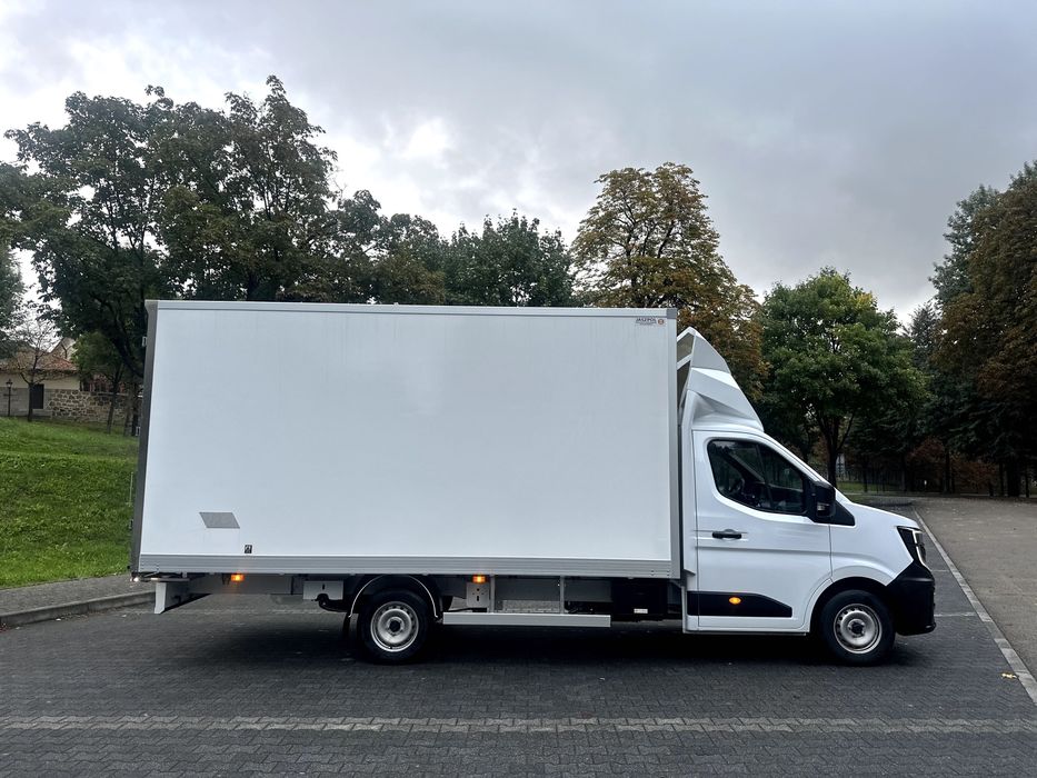 NOWY Renault Master 2025 Kontener Wynajem / WYPOŻYCZALNIA Bus Plandeka