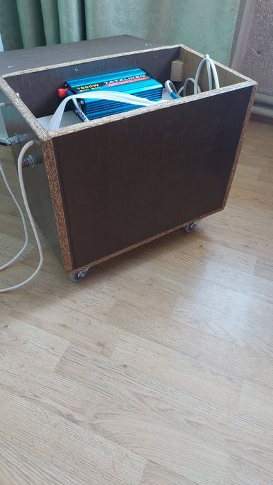 Продам комплект резервного питания.