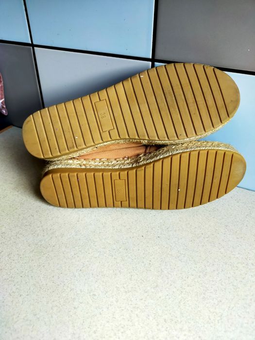 Espadryle DeeZee bezowe 38 wkładka 24 cm