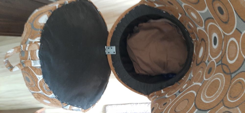 Fotel/pufa tapicerowana