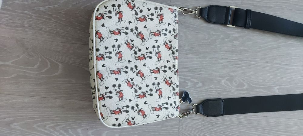 Женская сумка через плечо